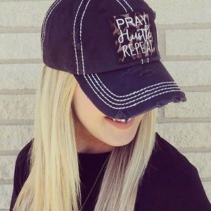 Pray hustle repeat cap